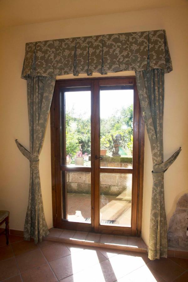 Casale San Pietro Bed & Breakfast Otricoli Bagian luar foto